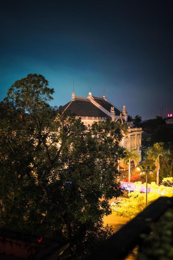 Opera House Suites Hanoi Exterior photo